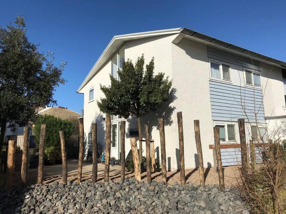 Vrijvakantiehuis The Hill 栋堡 外观 照片